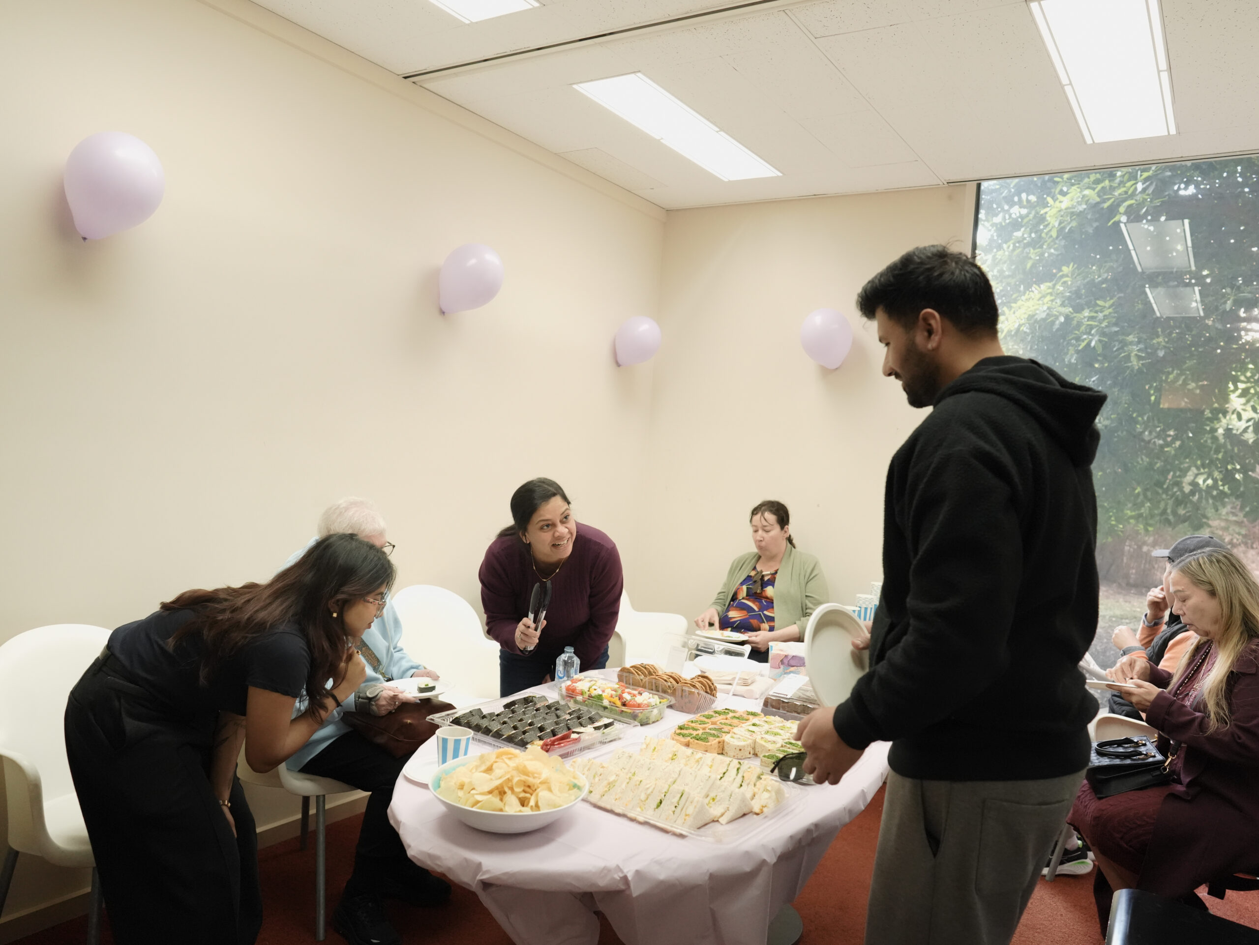 9D Care support team providing everyday living support